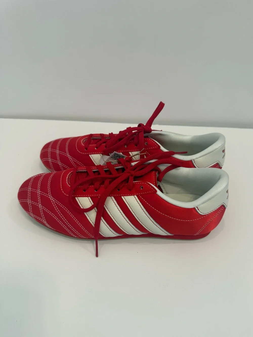 adidas Tarkwondo Lace Womens 8.5 Red Sneakers with White Stripes Streetwear